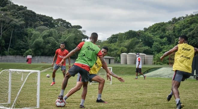 Vitória continua se preparando para estreia na serie B