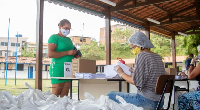 Prefeitura de Lauro de Freitas começa entrega dos kits alimentação…