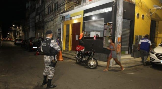 Bahia tem tem toque de recolher prorrogado até 1º de junho em toda a Bahia