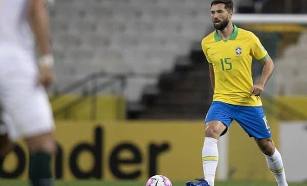 Tite convoca zagueiro Felipe após Lucas Veríssimo se lesionar