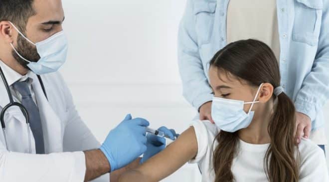 Anvisa aprova uso de vacina contra Covid-19 da Pfizer em crianças maiores de 12 anos; saiba mais