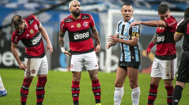 Copa do Brasil. Grêmio decepciona no segundo tempo, e leva goleada do Flamengo