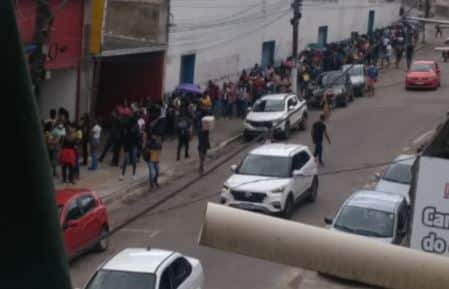 Efeitos da crise. Em Alagoinhas loja de utilidades domésticas recebe mais de 2 mil currículos para 25 vagas