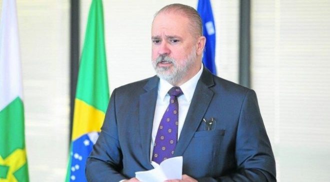 PGR questiona no STF normas que dão porte de arma a procuradores