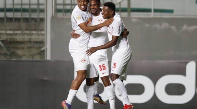 Brasileirão teve jogos na segunda feira, das Séries A, C, Série D