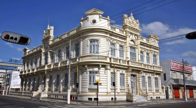 Prefeitura de Feira de Santana autoriza eventos com até 500 pessoas