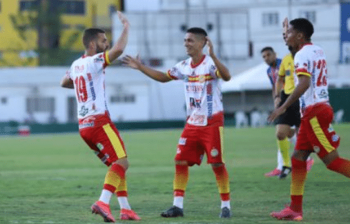 Juazeirense arranca empate com Itabaina e mantém a liderança do seu grupo