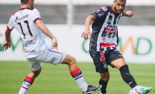 Com gol de Mateus Morais, Vitória vence o Operário no Paraná