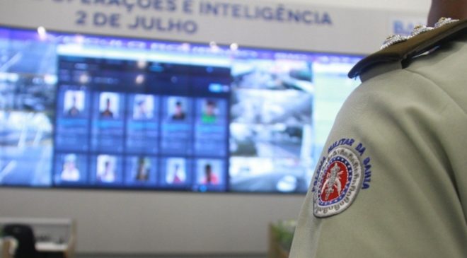 Foragido por roubo é preso após ser flagrado por câmera de reconhecimento facial