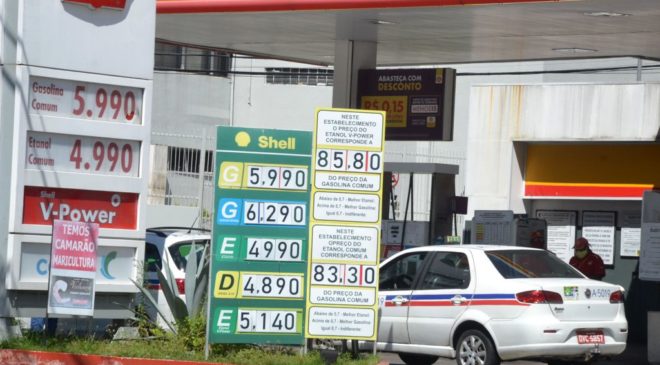 Procura nos postos de combustíveis diminui com alta da gasolina