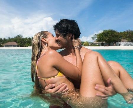 Medina dedica título mundial à mulher Yasmin Brunet e novo técnico