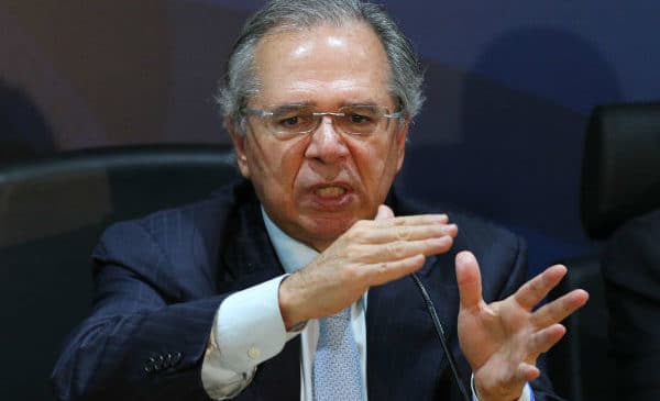 Guedes diz que PEC dos Precatórios é ‘plano A’ para Auxílio Brasil