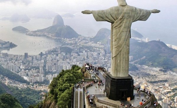Rio autoriza eventos com pessoas testadas e sem máscaras