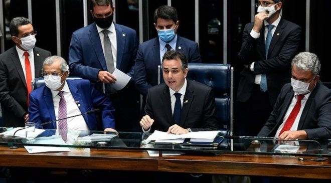 Senado quer viabilizar novo código eleitoral em 2022 e barrar volta das coligações