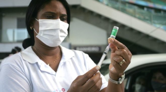 Salvador retoma nesta quarta feira (08), aplicação de 1ª, 2ª, e 3ª dose da vacina contra covid-19
