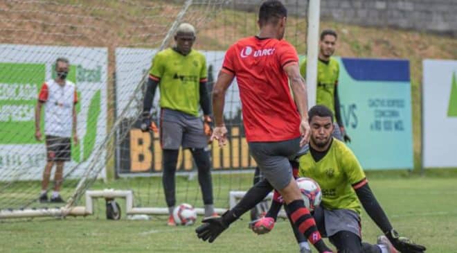 Vitória dá sequência aos treinos visando o Itabaiana