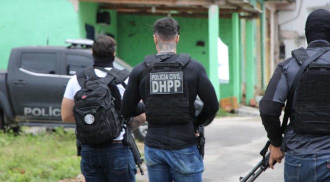 Policia baiana em ação. DHPP prende suspeitos de envolvimento na chacina do bairro do Uruguai em flagrante