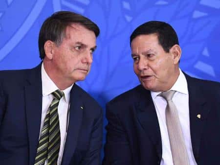 TSE marca para próxima terça (26) julgamento de ações contra chapa de Bolsonaro