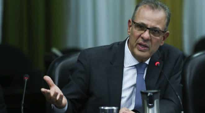 Ministro diz que governo não trabalha com hipótese de racionamento