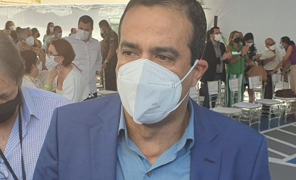 Prefeito participa de Fórum sobre desafios nas agendas fiscais e tributárias dos municípios