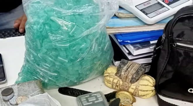Homens são apreendidos com explosivos artesanais e maconha em Salvador