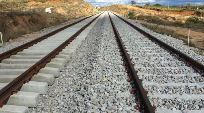 Porto de Salvador recebe 20 mil toneladas de trilhos para o trecho 2 da Fiol