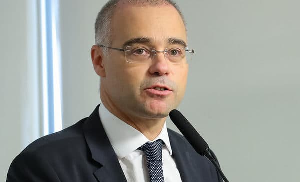 Tendência é de aprovação da indicação de André Mendonça para o STF, diz colunista