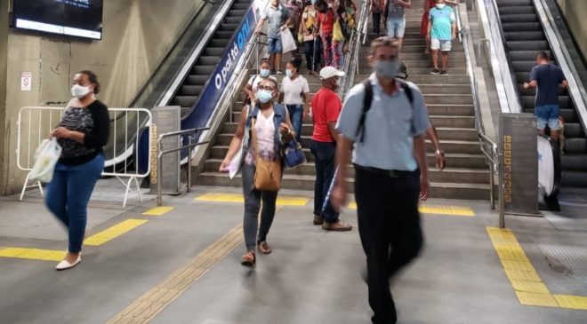 Depois de 41 dias, quatro das onze escadas rolantes da Lapa voltam a funcionar
