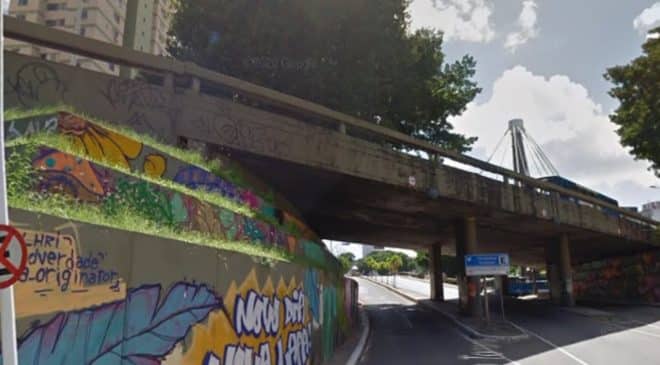 Mulher é morta com tiro no rosto na entrada da estação da Lapa