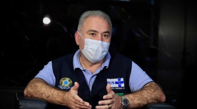 Ministro Queiroga anuncia redução no intervalo para dose de reforço contra Covid-19, agora é de quatro meses