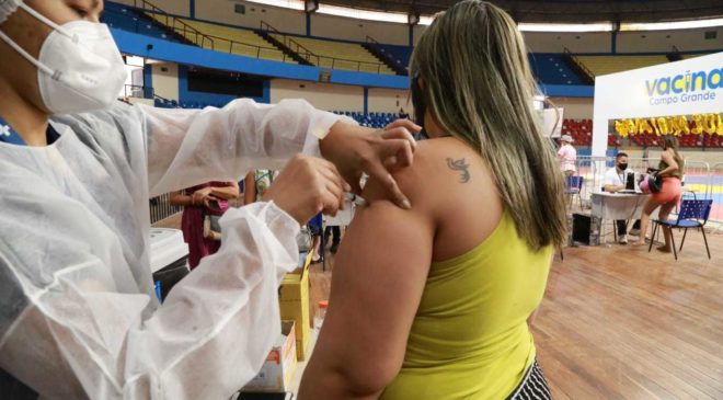 Covid-19. O Brasil atinge 75% da população vacinada com ao menos uma dose