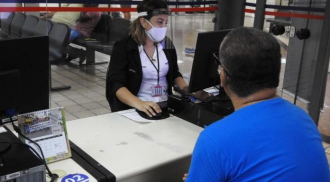Usuários devem comprovar vacinação contra Covid-19 para acessar pontos de atendimento da Embasa