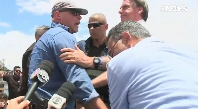 Equipe da TV Bahia é agredida por seguranças de Bolsonaro; Camila Marinho leva “mata-leão”