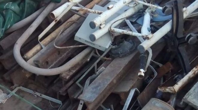 Três homens são presos após furto de trilhos de ferrovia em Alagoinhas
