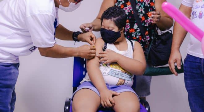 Nesta quarta-feira (19) em Salvador, Crianças de 7 anos com comorbidades começam a ser vacinadas contra Covid-19