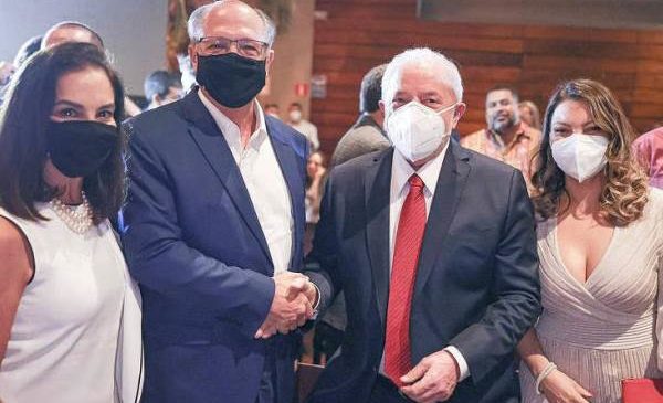 Após encontro com Alckmin, aliados dizem não ter dúvidas de que ele será vice de Lula