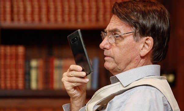De olho na reeleição, presidente divulga aplicativo ‘Bolsonaro TV’