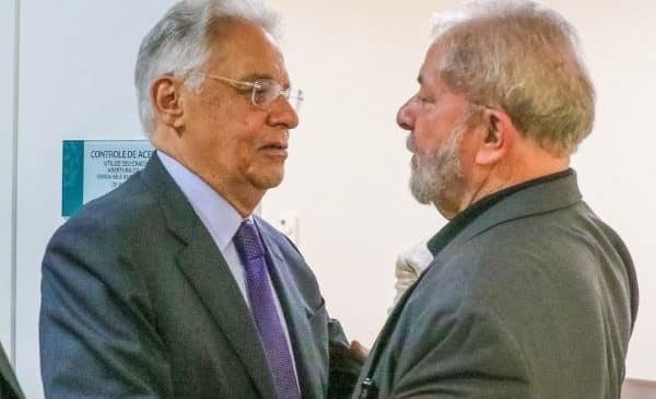Lula vai se encontrar com Fernando Henrique Cardoso, diz coluna