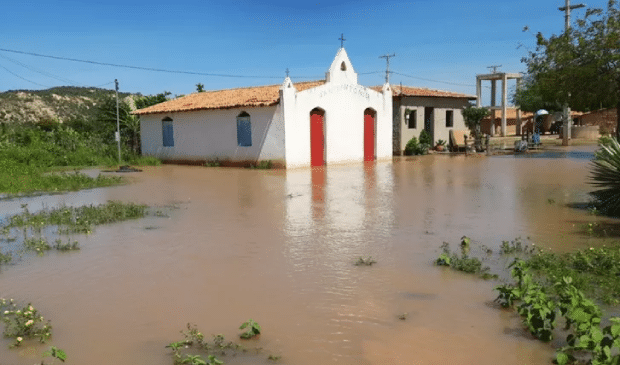 Mais de 1,4 mil famílias de Xique-Xique são afetadas pela cheia do Rio São Francisco