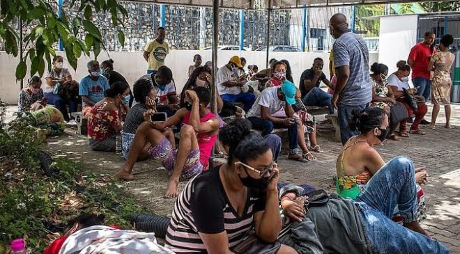 O aumento de pessoas infectadas pela Covid-19 e gripe Infuenza preocupa autoridades de Salvador