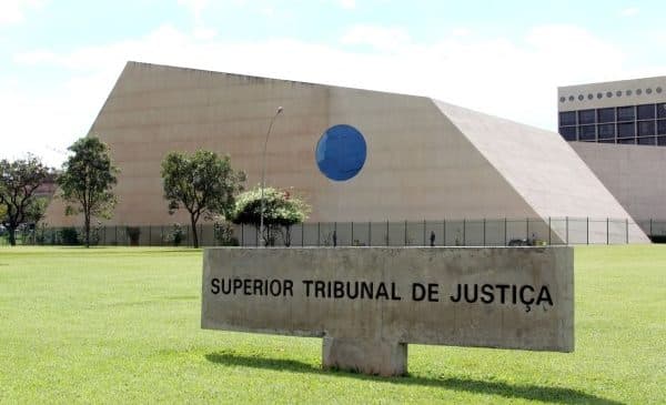 STJ gastará R$ 34 mil em pão de queijo e R$ 36 mil em cápsulas de café, diz coluna