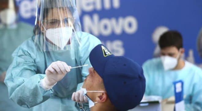 Brasil registra 49,3 mil novos casos de covid-19 e 115 mortes
