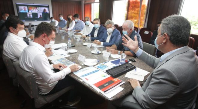 Chuvas: Rui se reúne com secretários e elenca prioridades às vítimas; veja