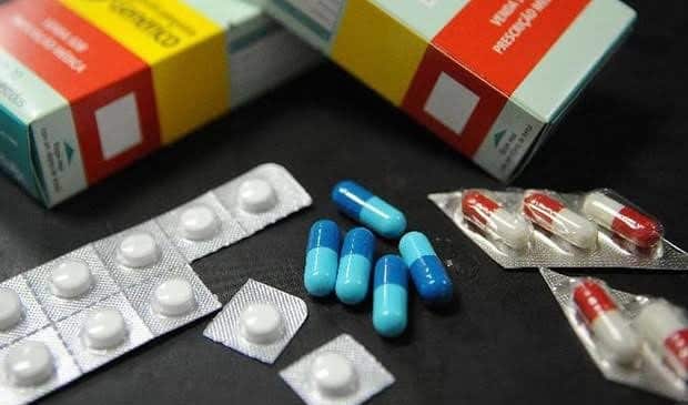 Remédios para a covid-19 custam até R$ 11 mil, aponta levantamento