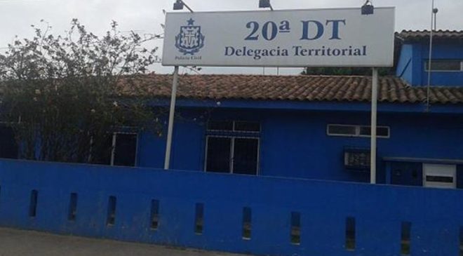 Homem de 49 anos tem casa invadida por quatro pessoas e morre após ser baleado em Candeias