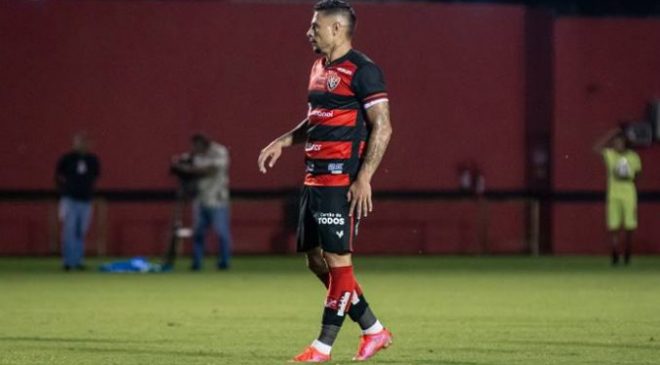 Vitória decepciona e perde para o Volta Redonda, diante de mais de 28 mil torcedores no Barradão