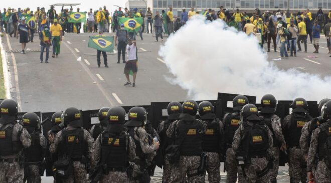 Moraes aceita denúncia contra outros 200 envolvidos nos atos golpistas