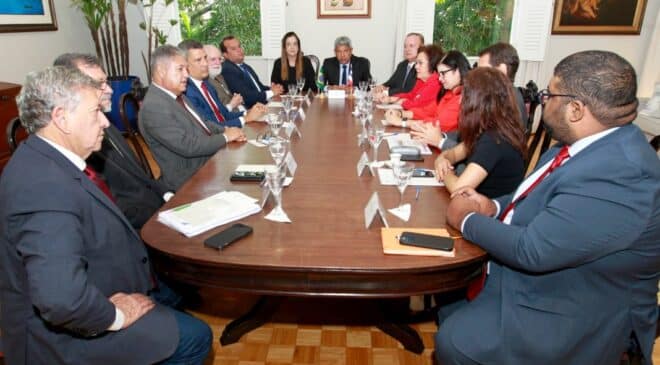 Assinatura e entrega da Proposta de Lei de Diretrizes Orcamentarias para 2024. Fotos Antonio Queiros GOVBA 1 1068x712 1 » Metropolitano News