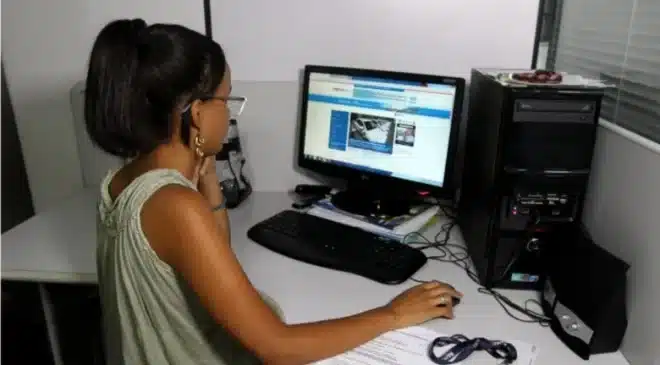 Programa Partiu Estágio convoca 3.492 estudantes universitários baianos