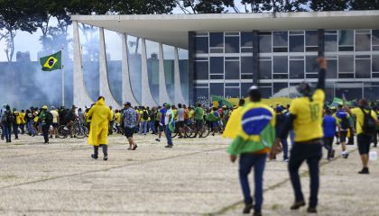 Moraes concede liberdade provisória a 72 réus pelo 8 de janeiro
